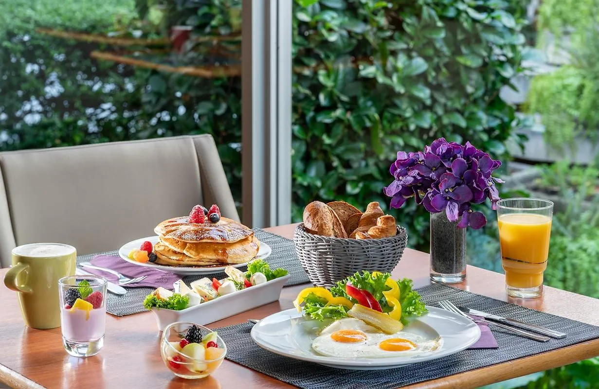 ****  Leonardo Hotel Düsseldorf Airport Ratingen Duitsland